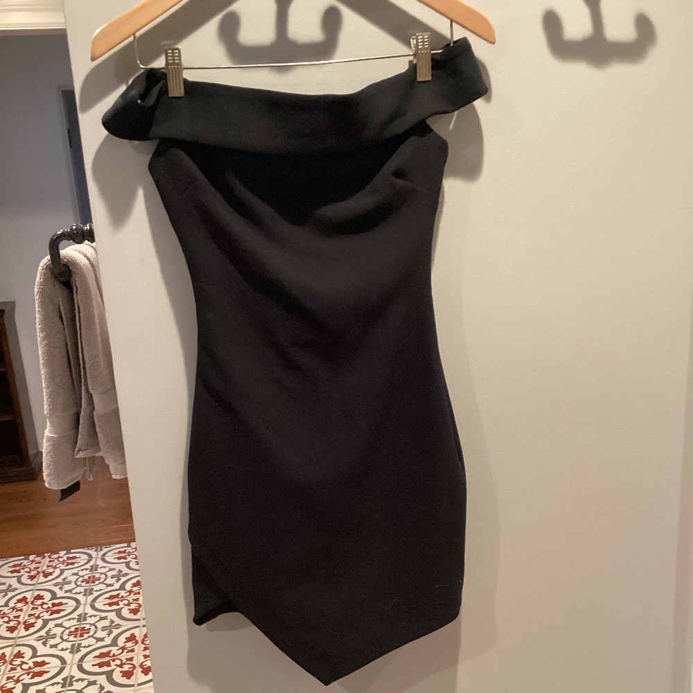Elizabeth and James, little black dress in Size 0